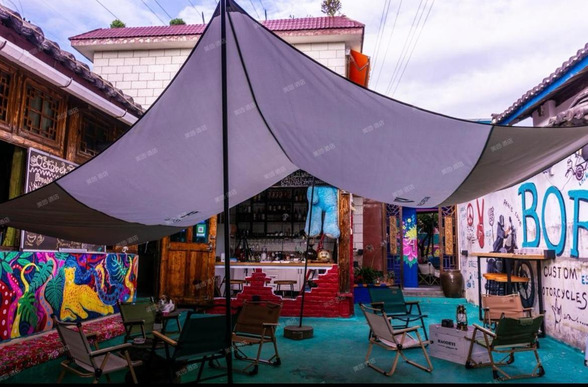 October Inn Lijiang  Zewnętrze zdjęcie